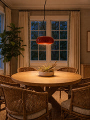Lámpara colgante Clinco Modern Colored Glass Mushroom: Iluminación ambiental elegante para boutiques y espacios residenciales.